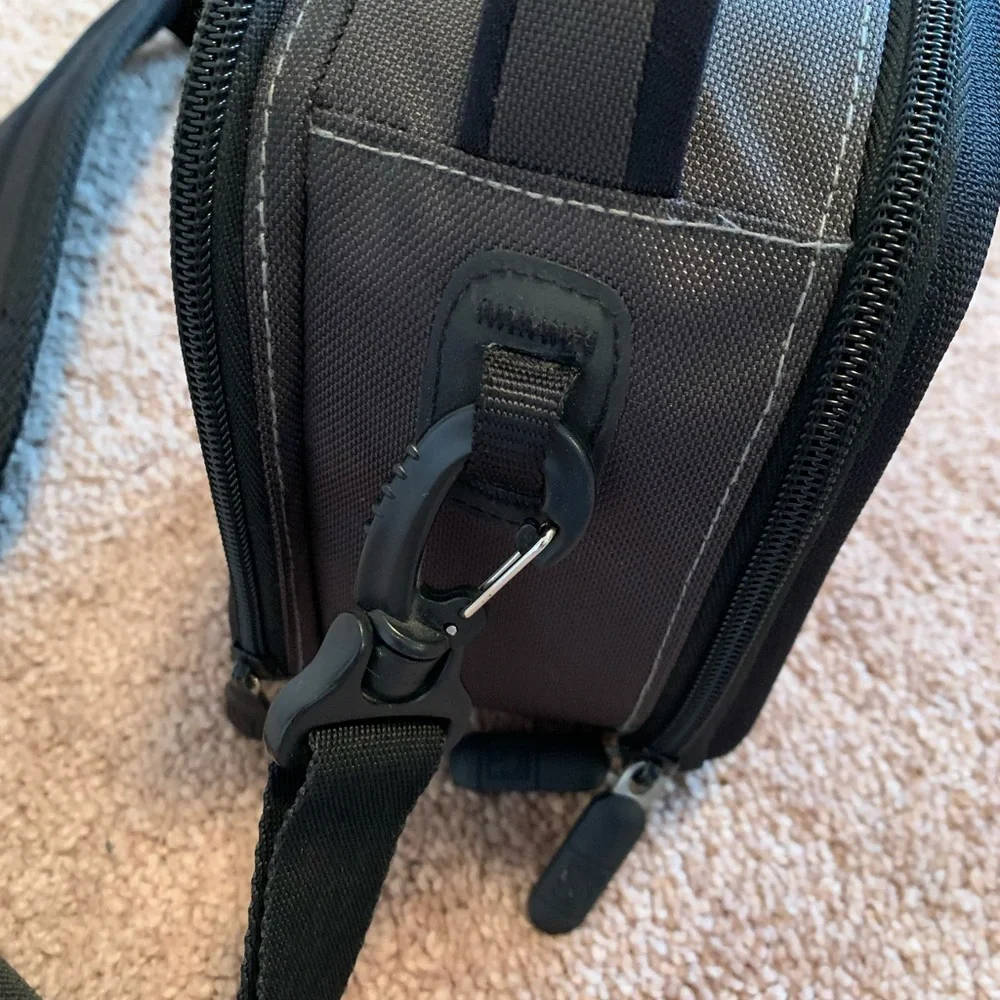 Case Logic | Camera Bag w/Shoulder Strap